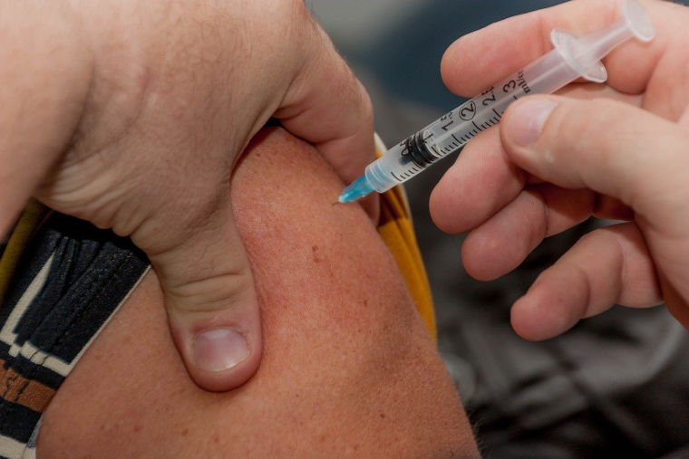 Non, se faire vacciner ne peut pas rendre un contrat de prêt immobilier caduc (illustration). (Pixabay / huntlh )