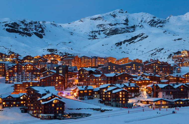 Une nouvelle liaison ferroviaire entre Londres et les Alpes /iStock-elisalocci
