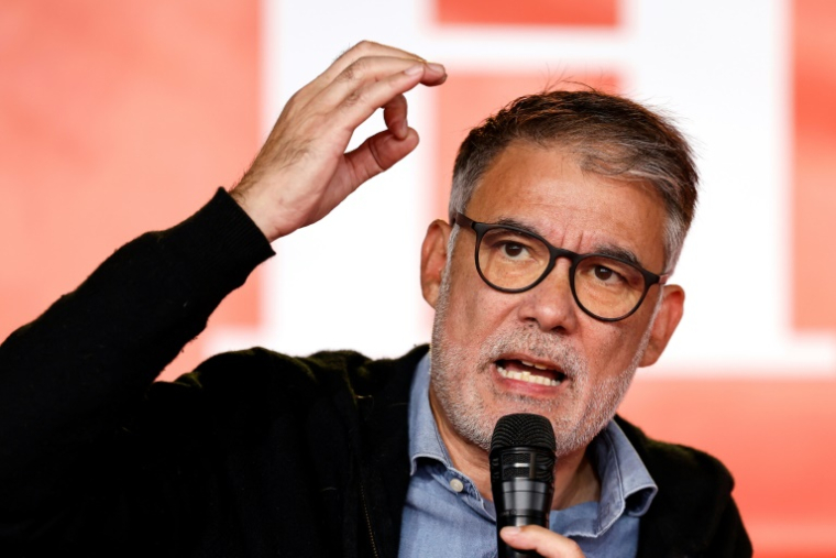 Le premier secrétaire du Parti socialiste (PS) Olivier Faure lors de la "Fête de l'Humanité" à Brétigny-sur-Orge, au sud de Paris, le 13 septembre 2025 ( AFP / Ian LANGSDON )