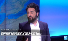 Au Mali, la junte au pouvoir verrouille la scène politique