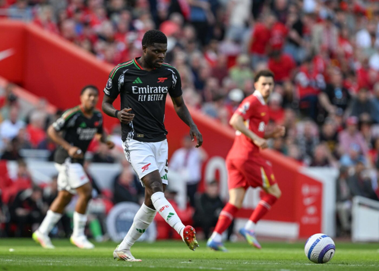 Thomas Partey inculpé pour viols et agression sexuelle au Royaume-Uni