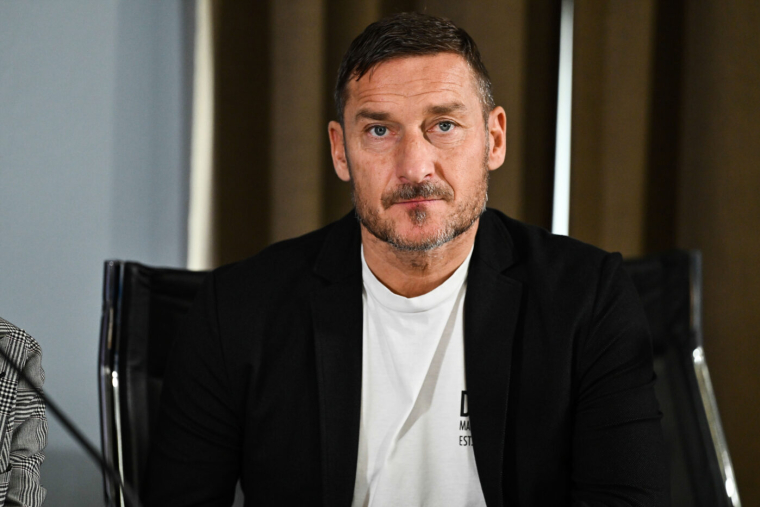 Francesco Totti n'a rien perdu de ses qualités de lob