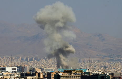 Explosion dans le centre de Téhéran, le 15 juin 2025 ( AFP / Atta KENARE )