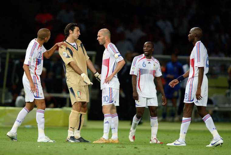 Le rôle joué par Buffon après le coup de boule de Zizou en 2006