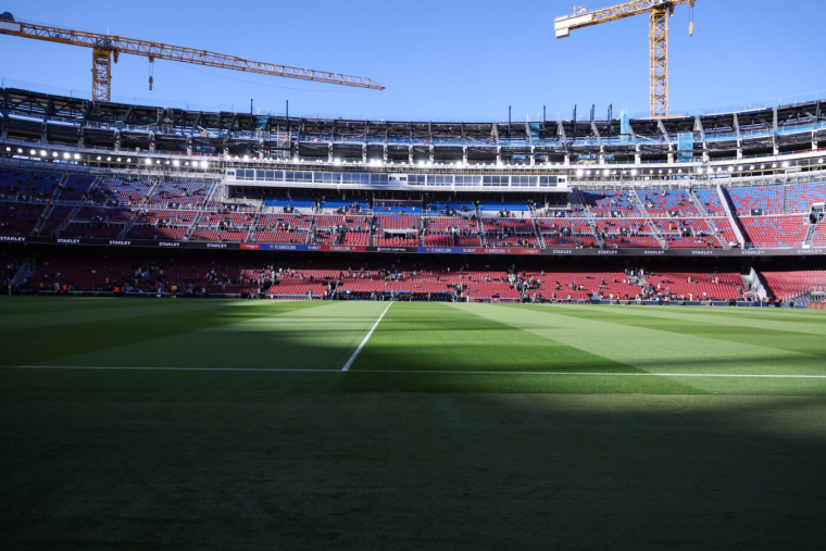 Le Camp Nou peut accueillir 63 000 personnes