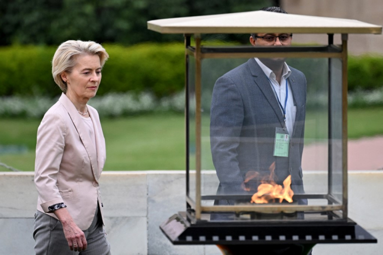 Ursula von der Leyen, à New Delhi, le 27 février 2025 ( AFP / SAJJAD HUSSAIN )
