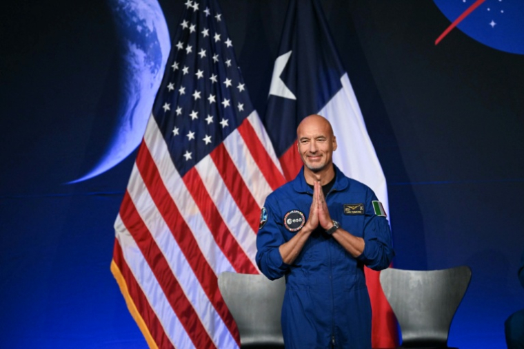 L'astronaute et pilote de l'ESA (Agence spatiale européenne), Luca Parmitano, lors d'une conférence de presse annonçant l'équipage de la mission Artemis III au Centre spatial Johnson de la Nasa à Houston, au Texas, le 9 juin 2026 ( AFP / RONALDO SCHEMIDT )