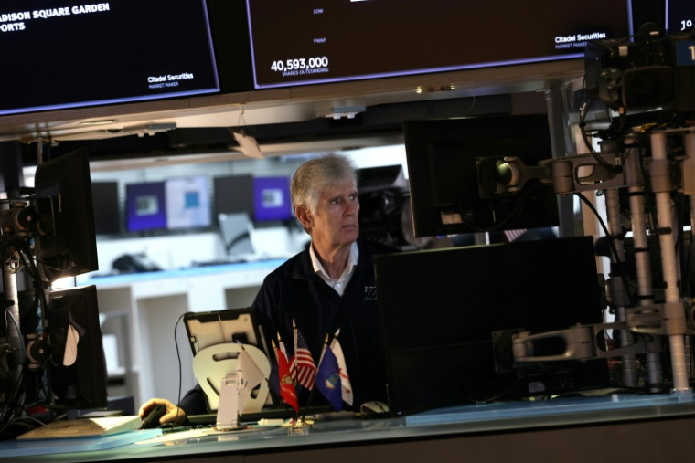 Un opérateur à la Bourse de New York le 7 octobre 2025 ( AFP / TIMOTHY A. CLARY )