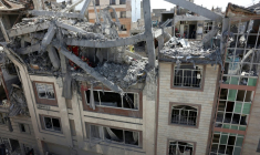 Un immeuble de Téhéran atteint par un bombardement, le 27 mars 2026 ( AFP / - )