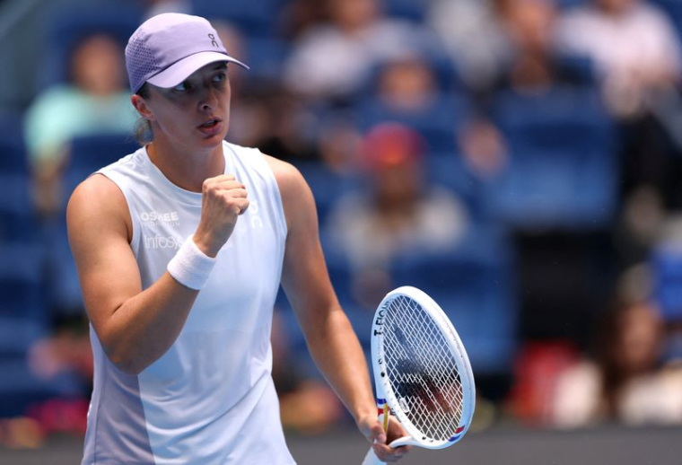 La Polonaise Iga Swiatek réagit lors de son matchcontre la Chinoise Yue Yuan lors de l'Open de Chine, à Pékin