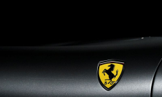 FERRARI SE TOURNE VERS LE MONDE DE LA TECH POUR TROUVER UN NOUVEAU PATRON
