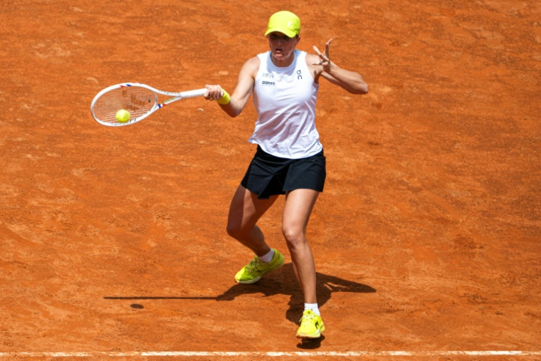 La Polonaise Iga Swiatek lors d'un match du WTA 1000 de Rome face à l'Américaine Danielle Collins, le 10 mai 2025 ( AFP / MARCO BERTORELLO )