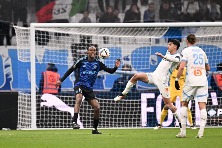 Emanuel Emegha : « Balerdi est un petit pour moi »