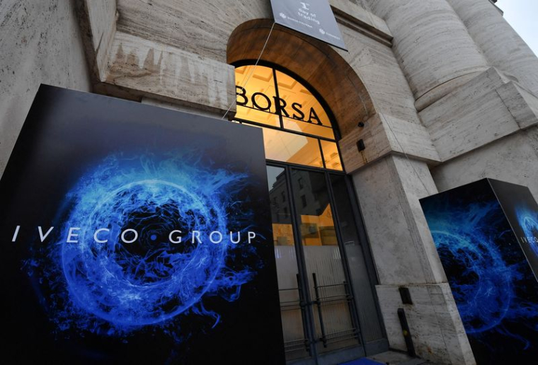 IVECO, DÉSORMAIS INDÉPENDANT, SOUFFRE POUR SES DÉBUTS EN BOURSE