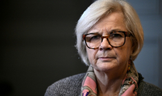 La ministre des Armées Catherine Vautrin le 1er décembre 2025, à Paris ( POOL / JULIEN DE ROSA )