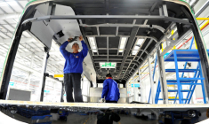 CHINE: MÊME LES VENTES DES VÉHICULES À ÉNERGIE NOUVELLE BAISSENT