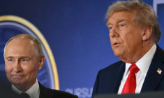 Donald Trump et Vladimir Poutine à Anchorage, en Alaska, le 15 août 2025 ( AFP / ANDREW CABALLERO-REYNOLDS )