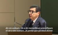 Nobel d'économie: "Je ne pense pas qu'on pourra faire 40 milliards d'économies"