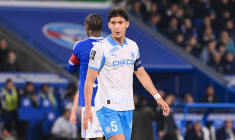 Un défenseur incertain dans le groupe pour OM-Ajax