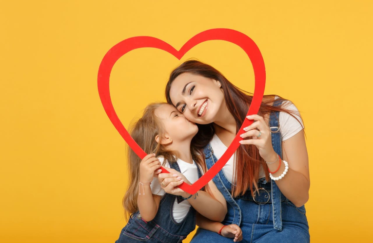 (Que réservent 28 % des Français à leur maman pour la fête des mères 2025 ? - Visuel Adobe Stock)