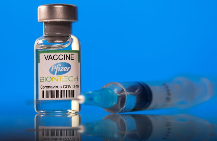 ETATS-UNIS: LA FDA VISE UNE AUTORISATION COMPLÈTE POUR LE VACCIN DE PFIZER D'ICI DÉBUT SEPTEMBRE