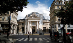 A LA BOURSE DU COMMERCE, FRANÇOIS PINAULT IMPRIME SA MARQUE SUR L'ART PARISIEN