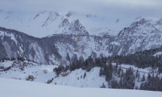 Avalanches dans les Alpes: les secours en montagne mobilisés à Courchevel