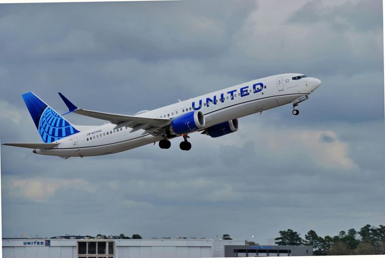united airlines (Crédits: Unsplash - Henry Siismets)