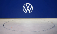 VOLKSWAGEN ÉTUDIE UN POSSIBLE RACHAT D'EUROPCAR