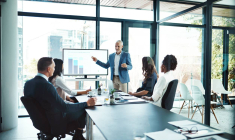 Des PME soutenues par des fonds d’investissement - iStock-PeopleImages