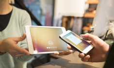 Des solutions permettent d’accompagner les commerçants et les détenteurs d’actifs numériques dans le déroulement des transactions d’achat/vente. ( crédit photo : Getty Images )