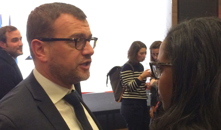Le Maire PS de Clichy-sous-Bois Olivier Klein en 2017, ici avec la conseillère régionale Mélissa Youssouf. (Credit photo: Chris93 - Wikimedia commons)