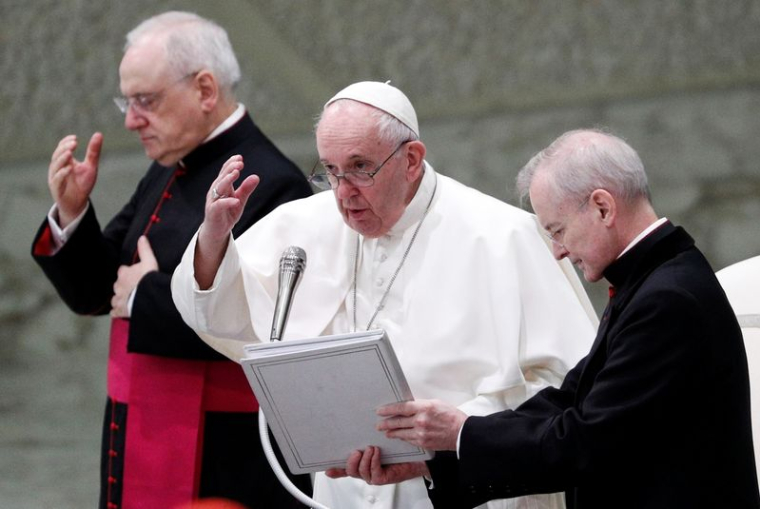 LE PAPE FRANÇOIS FAVORABLE À UNE UNION CIVILE POUR LES HOMOSEXUELS
