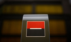 Logo de la Société Générale à l'extérieur d'un bâtiment bancaire à Paris