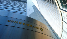COMMERZBANK PRÉVOIT DE SUPPRIMER 4.300 POSTES