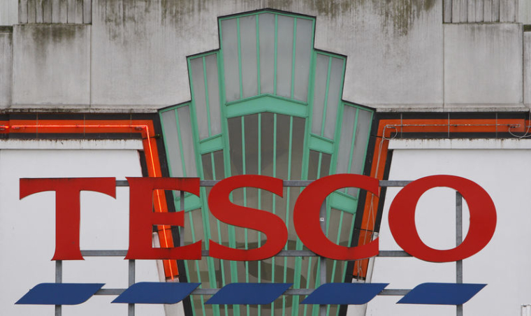 GB: TESCO POURRAIT SUPPRIMER 9.000 EMPLOIS