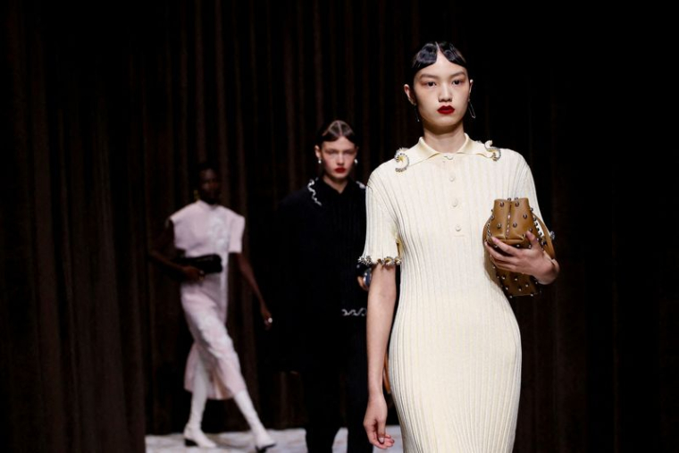 Jil Sander présente sa collection Printemps/Été 2025 lors de la Fashion Week de Milan