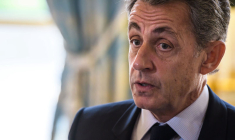LA LUTTE POUR LA DIRECTION DU GRAND PARIS ENTRAVE LE PROJET, DIT SARKOZY