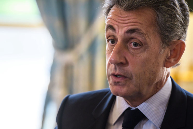 LA LUTTE POUR LA DIRECTION DU GRAND PARIS ENTRAVE LE PROJET, DIT SARKOZY