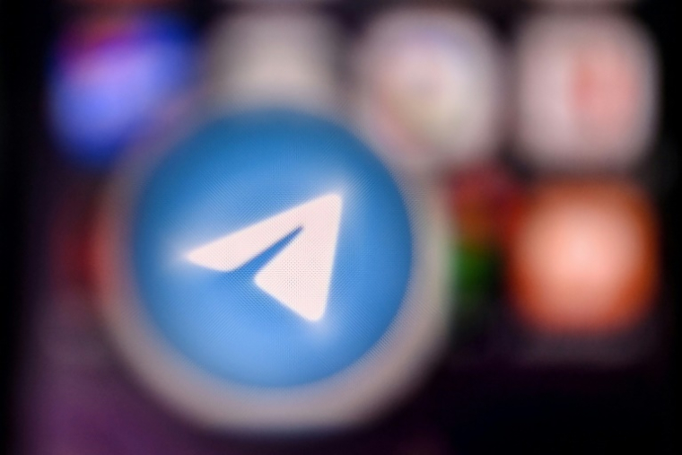 Cinquante-cinq hommes ont été interpellés partout en France dans le cadre d'une vaste opération de démantèlement d'un réseau de pédocriminalité qui échangeait sur la plateforme Telegram ( AFP / - )