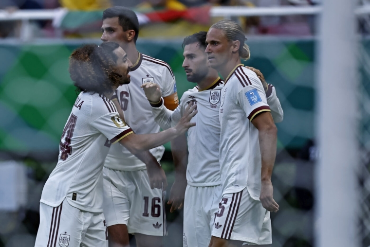 L'Espagne valide sa première place et expulse l'Uruguay du Mondial