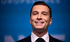 Jordan Bardella, le 9 juin 2024, à Paris ( AFP / JULIEN DE ROSA )