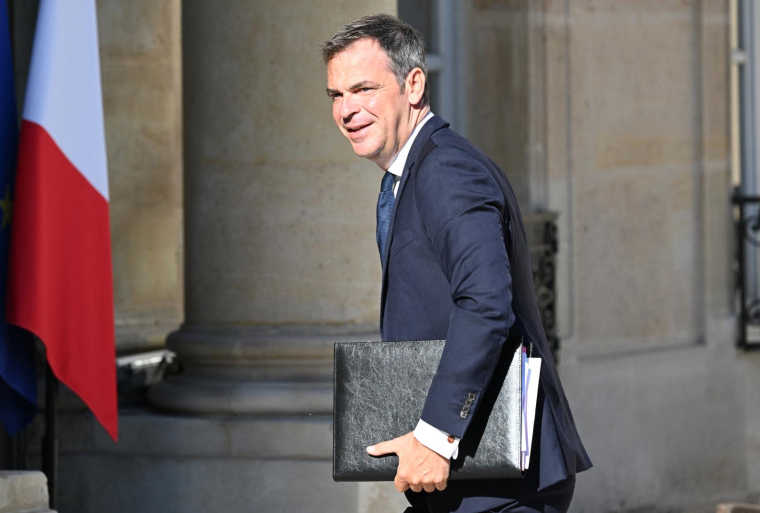 Le porte-parole du gouvernement Olivier Véran à Paris le 24 août 2022. ( AFP / BERTRAND GUAY )