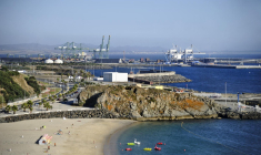 Le port industriel de Sines, dans le sud du Portugal, le 30 juin 2012. ( AFP / PATRICIA DE MELO MOREIRA )
