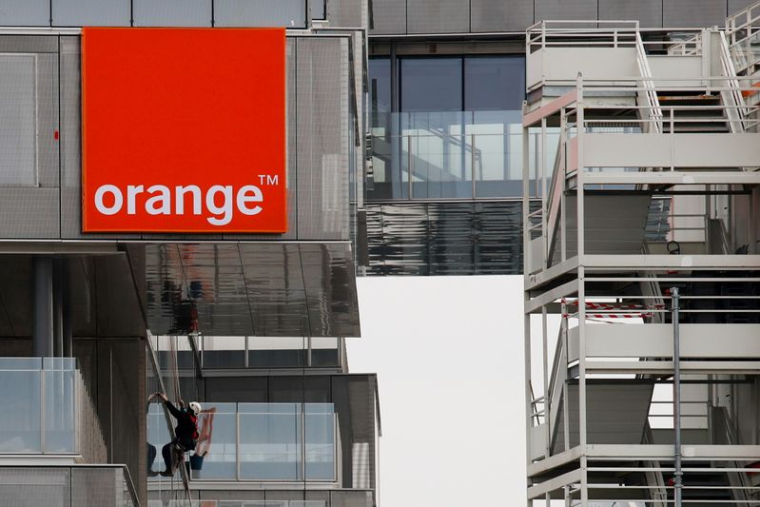 LA SITUATION EST REDEVENUE NORMALE SUR LES NUMEROS D'URGENCE, DIT LE PDG D'ORANGE