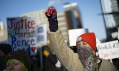 Manifestation contre l'ICE à Minneapolis, le 25 janvier 2026 ( AFP / ROBERTO SCHMIDT )