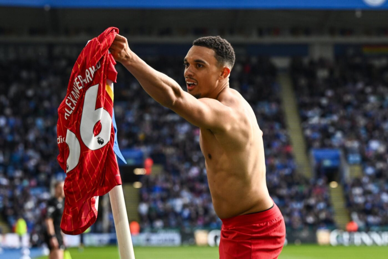 Alexander-Arnold annonce son départ de Liverpool