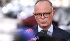 Le président d'Horizons Edouard Philippe le 18 septembre 2026 à Paris ( AFP / Kenzo TRIBOUILLARD )