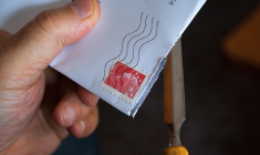 Les salariés des particuliers employeurs recevront leurs fiches de paie, par courrier, une fois par trimestre. (jackmac34 / Pixabay)