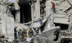 Un immeuble détruit à Beersheva, dans le sud d'Israël, après un tir de missile iranien le 24 juin 2025 ( AFP / John Wessels )